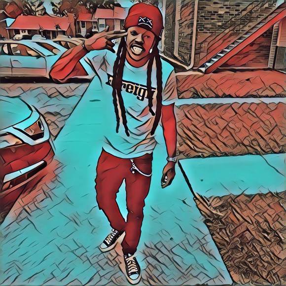 Poshmark profile picture for @beneficial